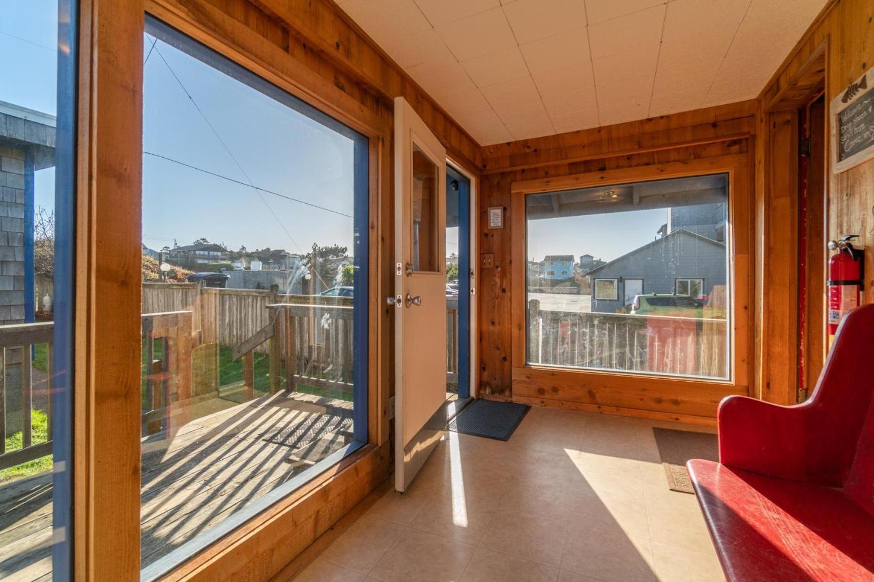 On The Beach Newport Exterior foto